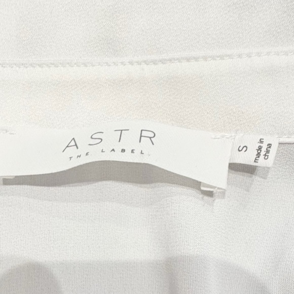 Astr Classic White Button Down Shirt - Picture 6 of 16